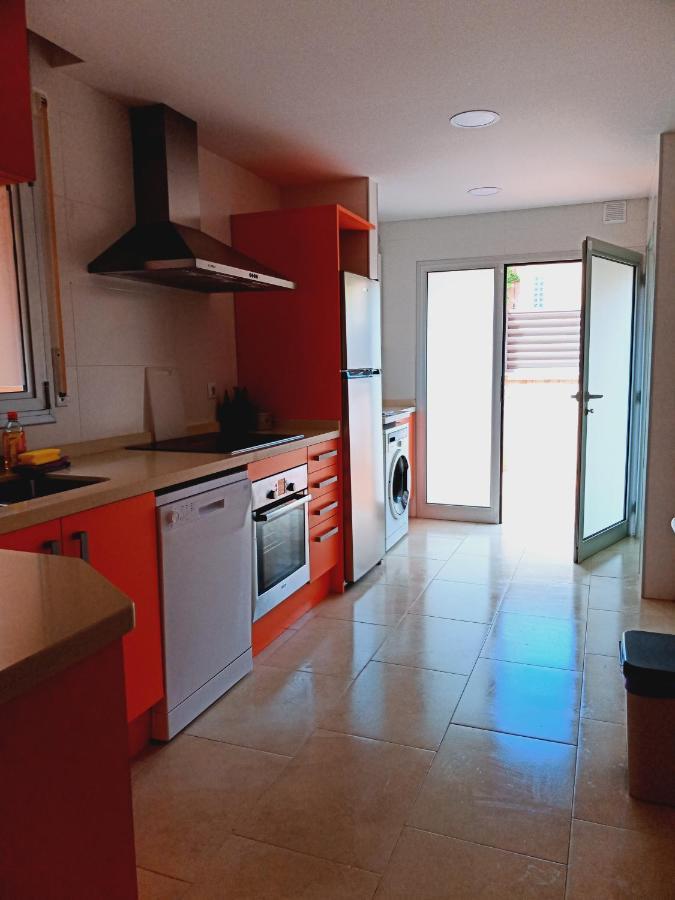 Chalet Amplio Con Jardin Y Zona Barbacoa. Reus Exteriér fotografie