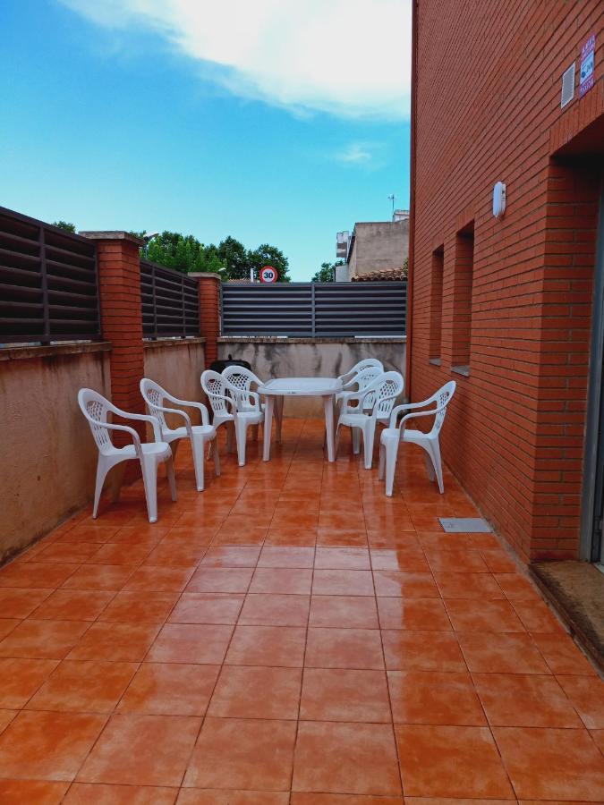 Chalet Amplio Con Jardin Y Zona Barbacoa. Reus Exteriér fotografie