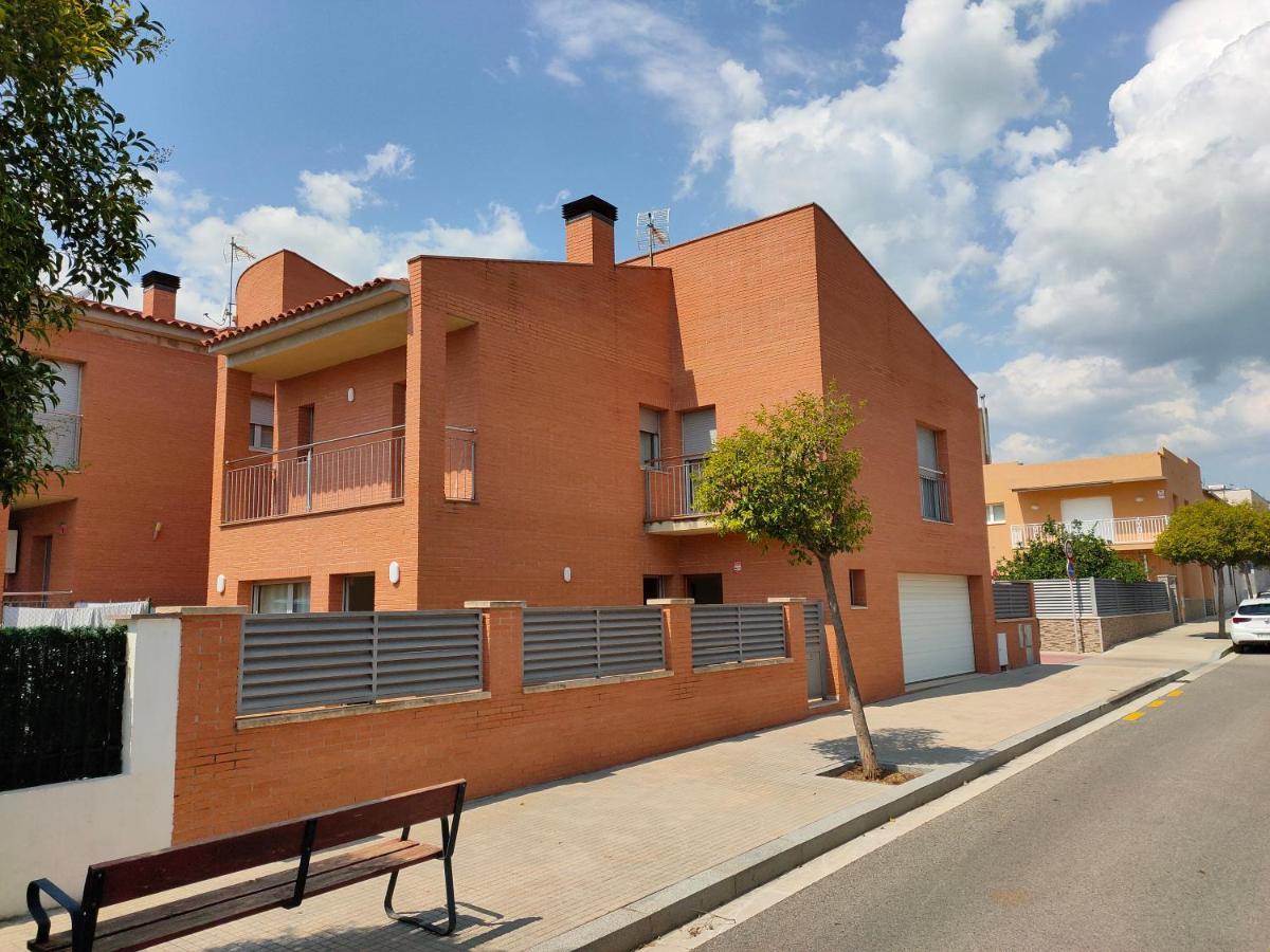 Chalet Amplio Con Jardin Y Zona Barbacoa. Reus Exteriér fotografie